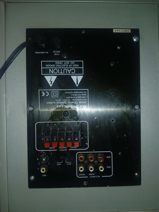 Vând 4 boxe perfect funcționale