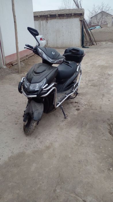 Skuter tesla 2 modeli