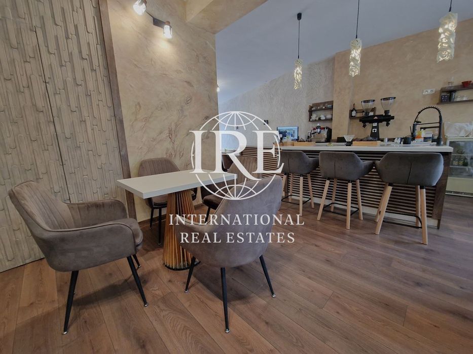 Търговско помещение за под наем! Top локация – идеален център! Чудесн