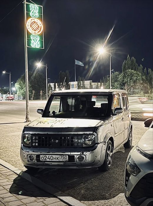 Nissan cube  2003