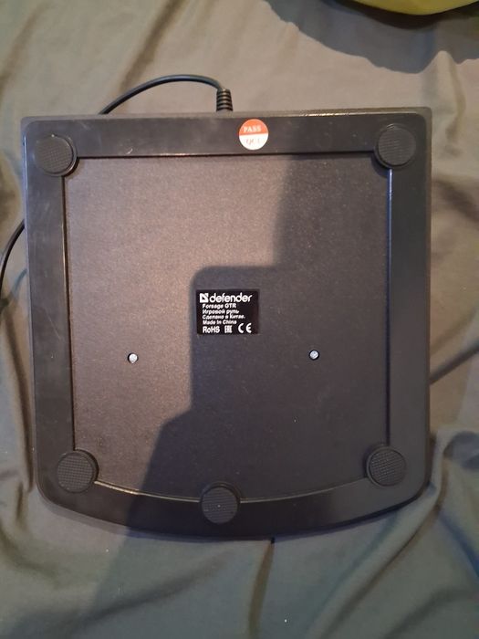 Продавам волан defender