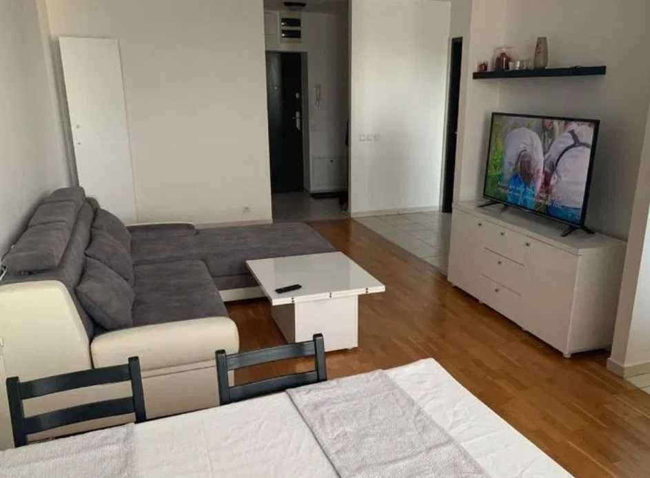 Дава се под наем Тристаен апартамент в Пловдив, Коматево - 90 кв.м за 346.8 € - Снимка #1