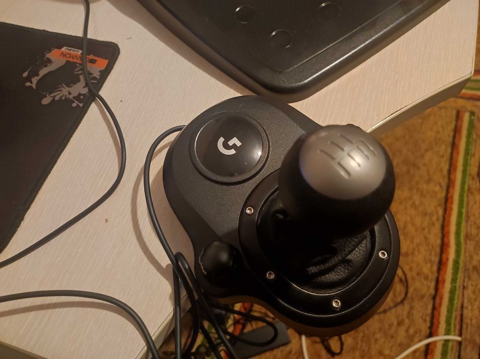 С ГАРАНЦИЯ ! Logitech G920 волан + скоростен лост racing sim XBox + PC