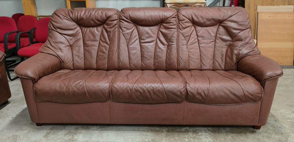 Диван тройка от естествена кожа N 4020
