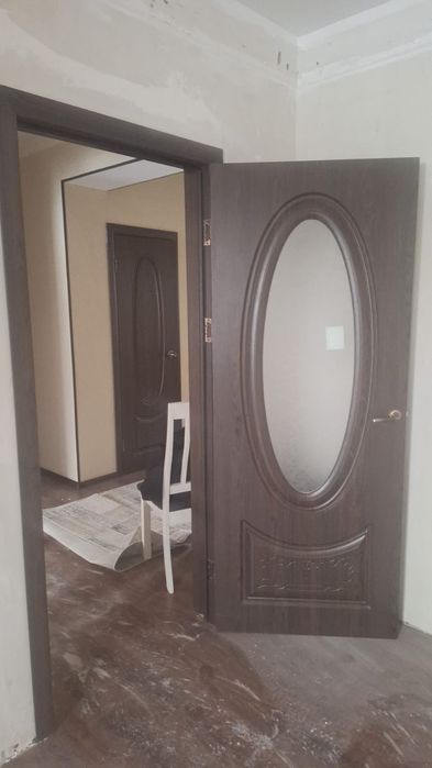 Продам срочно двери б/у