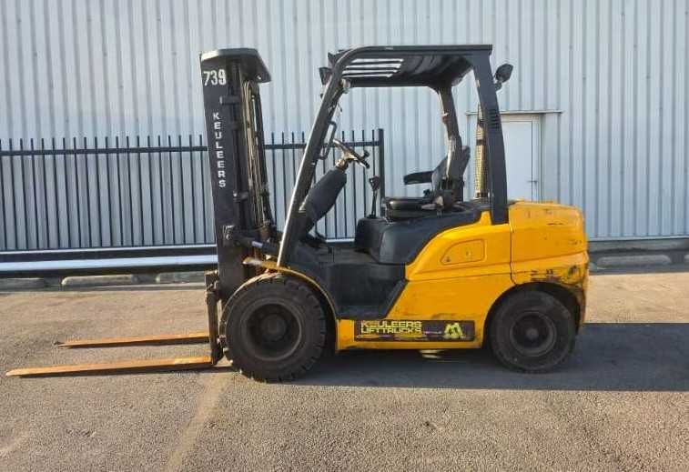 Stivuitor Hyundai 30D-9E diesel 2017