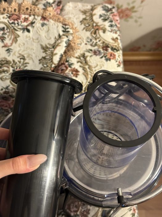 Продам соковыжималку