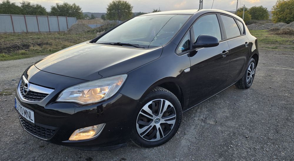 OPEL Astra 2011 — imagine 2