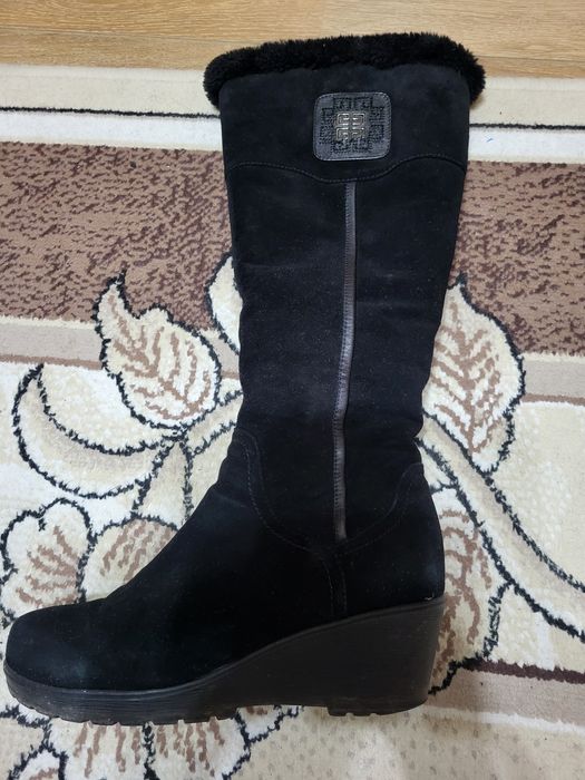 Сапоги зимние,  замшевые, р.40, почти новые.