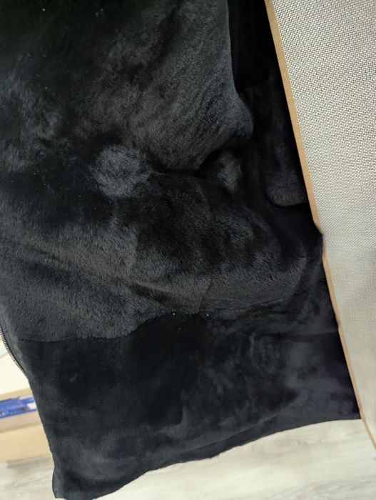 Продам зимнюю дубленку