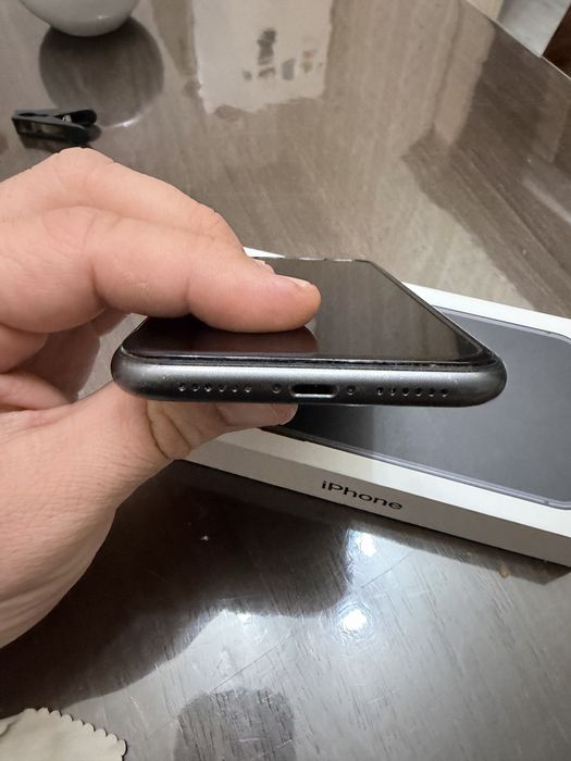 Продам iphone11 128gb