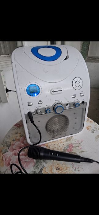 Boxa karaoke blutt,cd,usb 5V,rca,leduri ,220V
