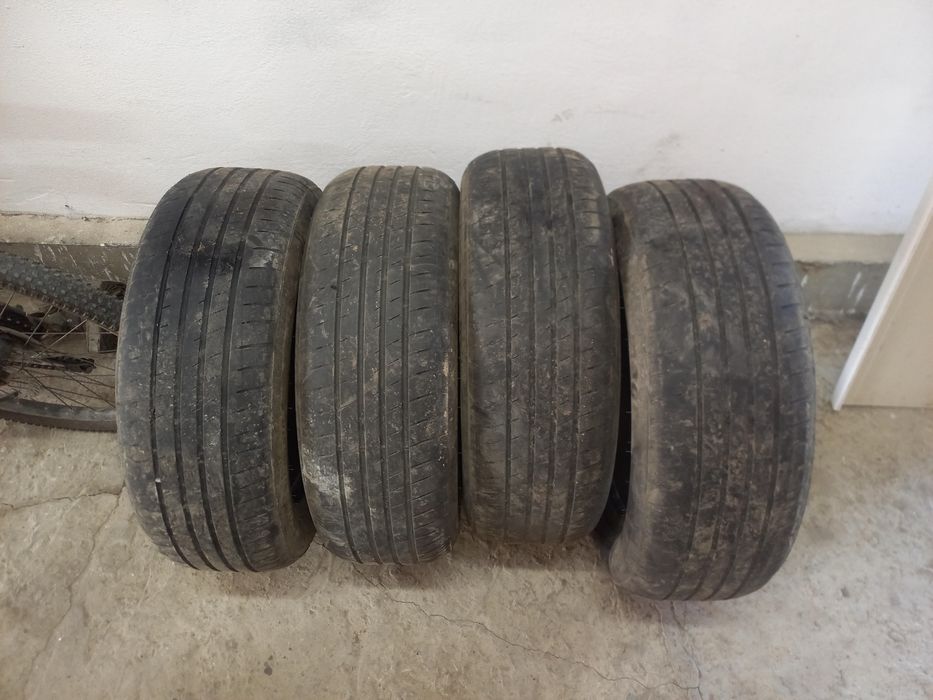 Продам пакрышка R16