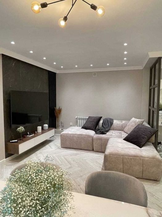 Дархан.Метро Хамид Алимжан сдается 2-х ком евро квартира!