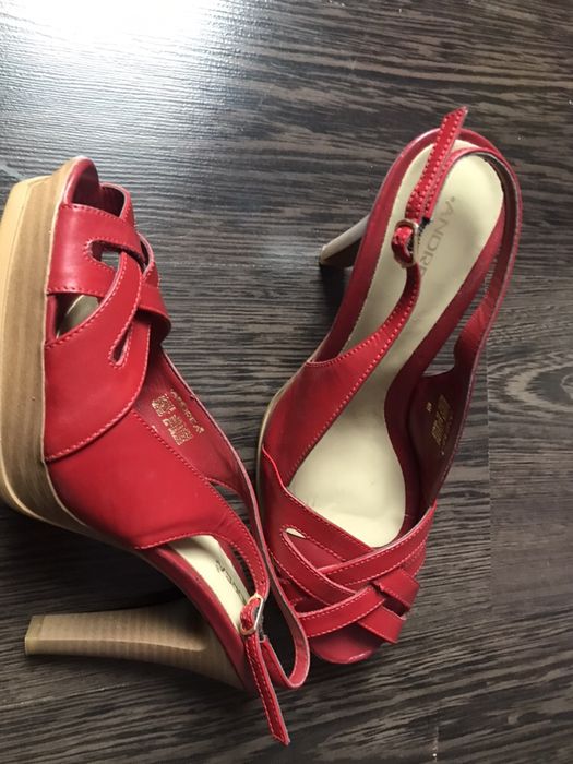 Дамски обувки