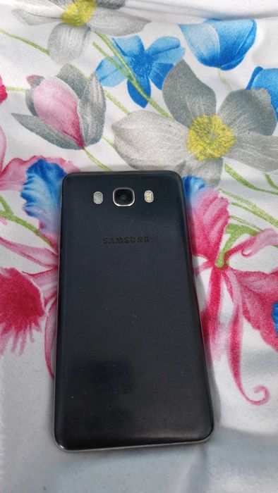 Vand Telefon Samsung J7 mare 4G/LTE Octa Core !!Liber Retea!! 200lei