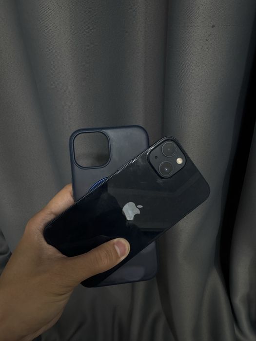 Продам айфон 13 256гб Iphone 13
