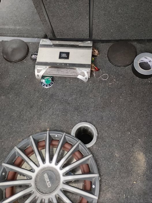 Subwoofeer de vanzare