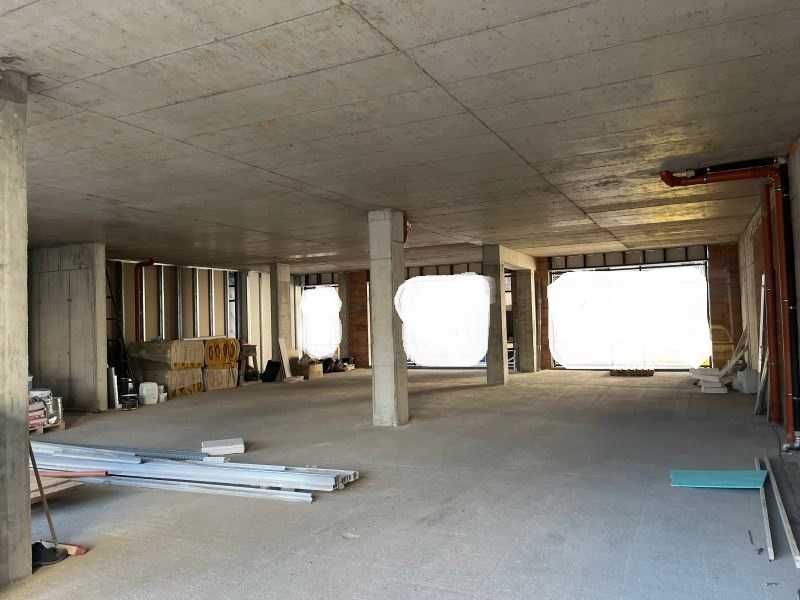 Дава се под наем Магазин в Пловдив, Център - 290 кв.м за 4900 € - Снимка #1