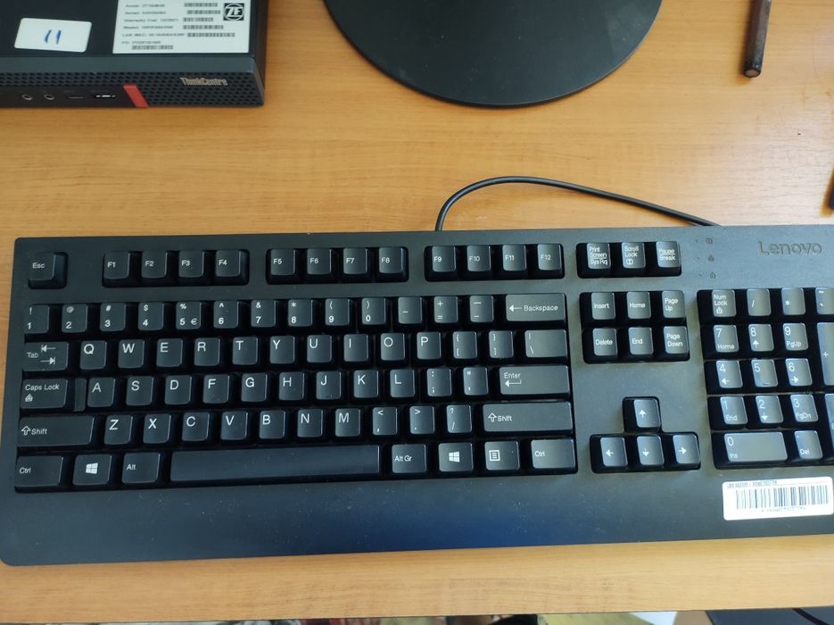 Calculator Lenovo+monitor Lenovo