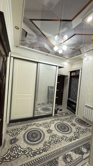 Уй сотилади. Новастройка.