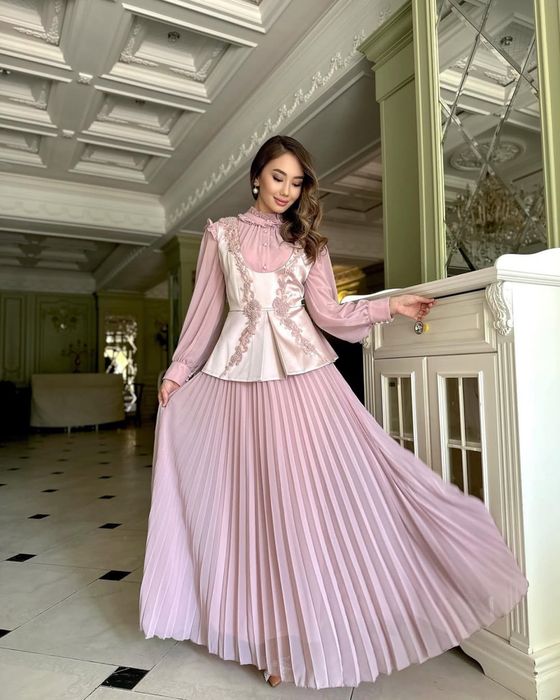 Двух элегантное платье — срочно продам!