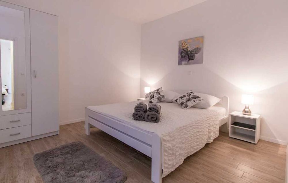 Дава се под наем Двустаен апартамент в Пловдив, Тракия - 59 кв.м за 278.97 € - Снимка #2