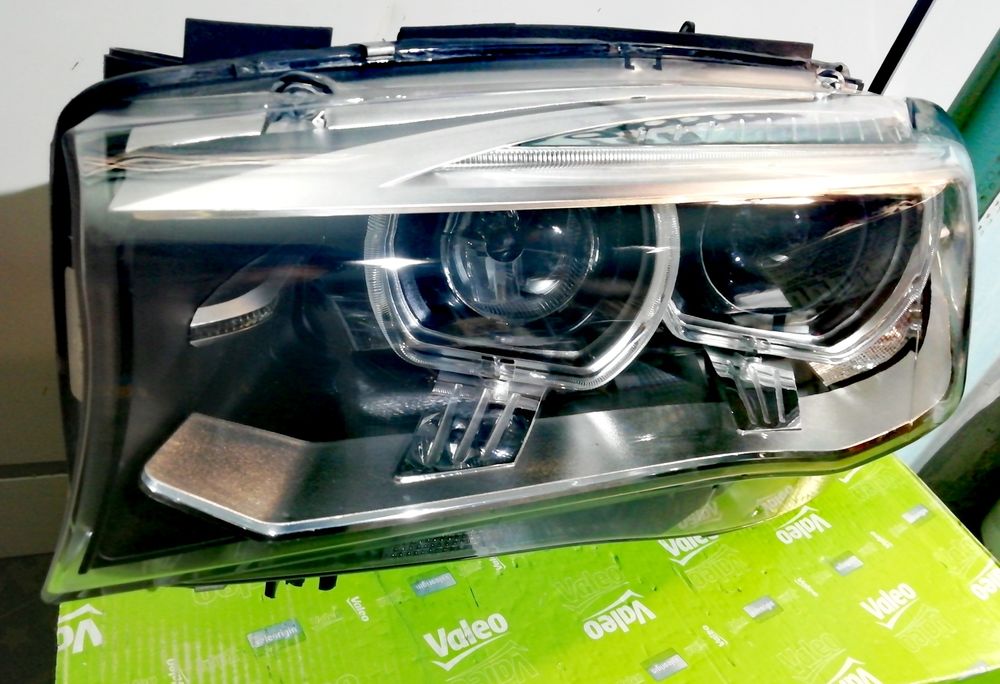 Фар Фарове за BMW X5 F15 X6 F16 / БМВ X5 Ф15 Х6 Ф16 Dynamic Xenon.