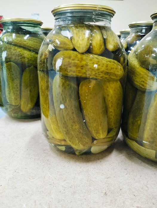 Салат банка,сецебели, соленные огурцы, огурцы в томатном соке,