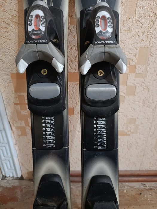 Продаю лыжи ROSSIGNOL 80