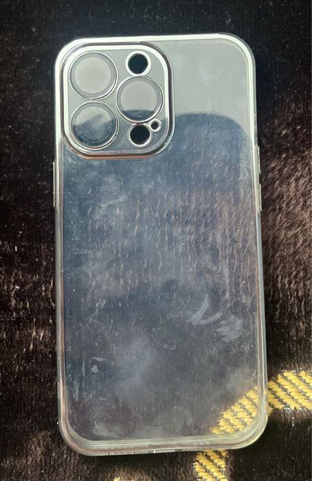 Чехлы на IPHONE 13 pro.