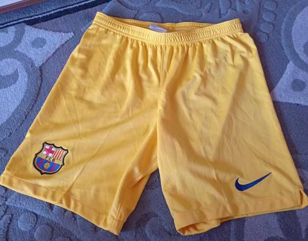 Оригинални къси панталони на Барселона