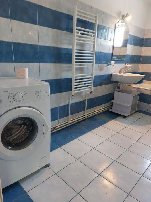 Proprietar, Camera cu baie proprie, la vila, Centru - UMF, N.Leon, doar pentru fete