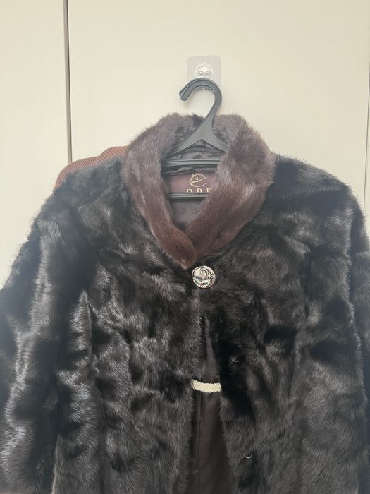 Продам срочно шубу норковую!