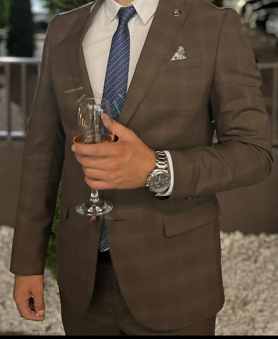 Costum din 2 piese ( pantaloni si sacou)
