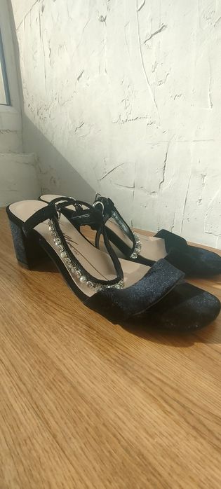 Женский обувь, размеры разные