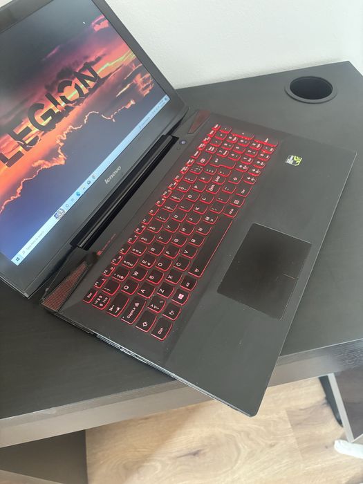 Laptop Lenovo Gaming• Procesor i7• 16gb ram• Placa Video 4gb • SSD 256