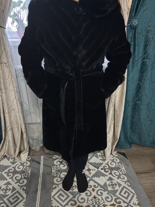 Продам Шубу/ Мутон,Норка.
