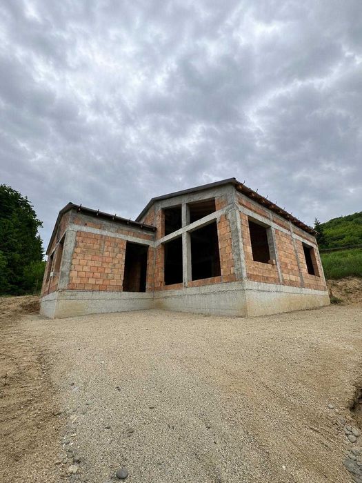 Casa individuala, zona PREMIUM, Corunca Valea Iubirii, optiuni dotari client
