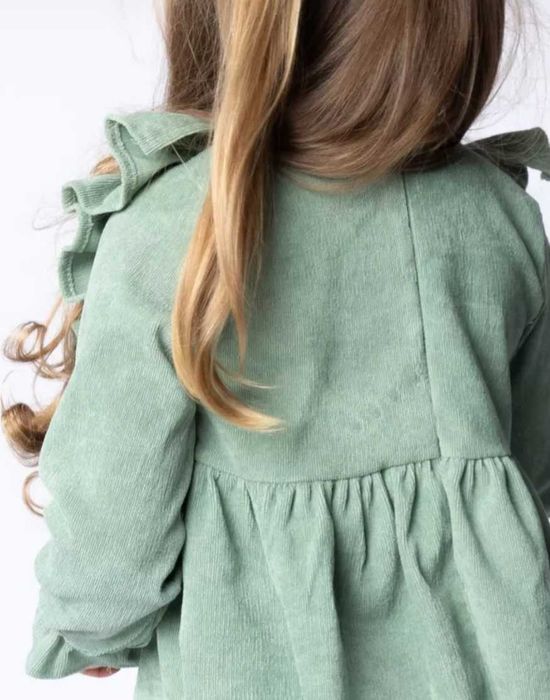 Зеленое вельветовое платье для девочки, размер 116.