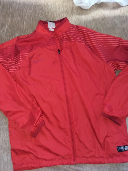 Футболна ветровка Nike за юноша
