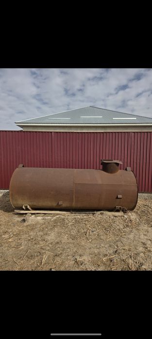 Продам емкость 3 куб