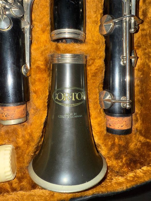 Кларинет  CORTON
