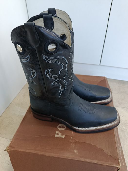 Сапоги ковбойские