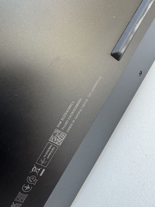 Laptop Gaming HP Omen - RTX5060 - 32GB DDR5 - Nou - Garantie