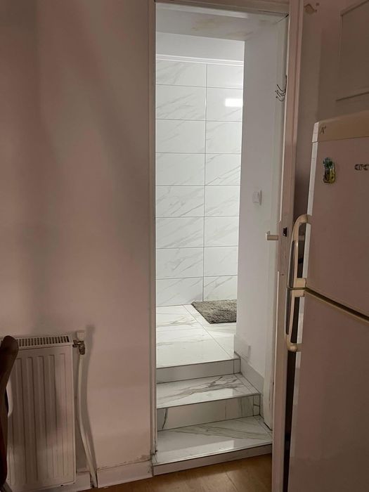 Închiriez apartament central