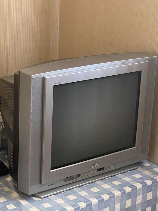 Телевизор jvc в хорошем состоянии