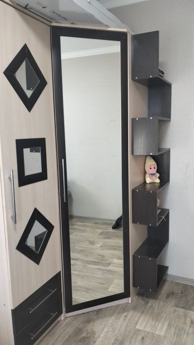 продаю шкаф б/у не слишком дорого
