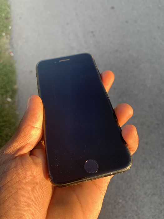 IPhone SE 2022. 128GB