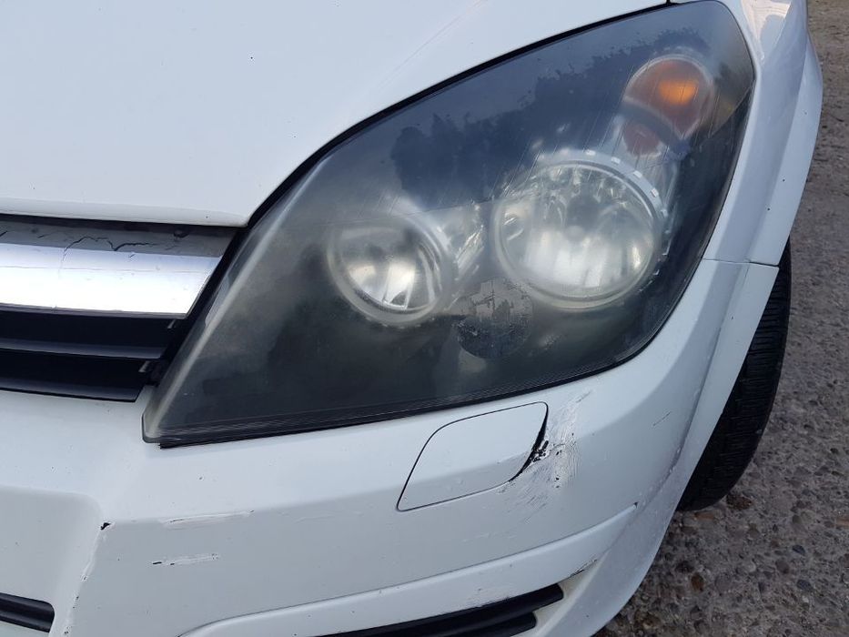 Far Stanga Opel Astra H 2004 - 2010